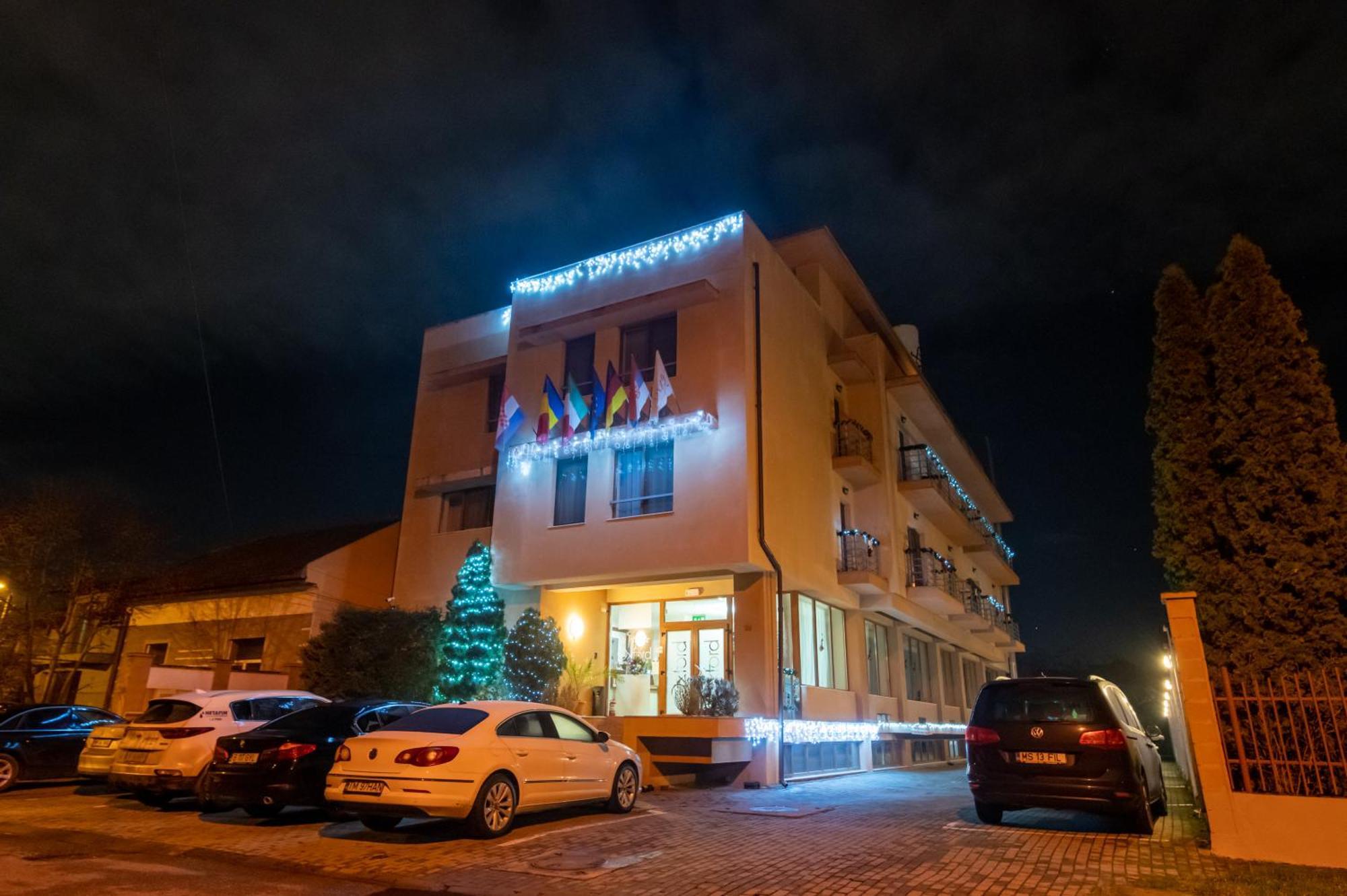 Hotel Oxford By Timhotels Timisoara Bagian luar foto