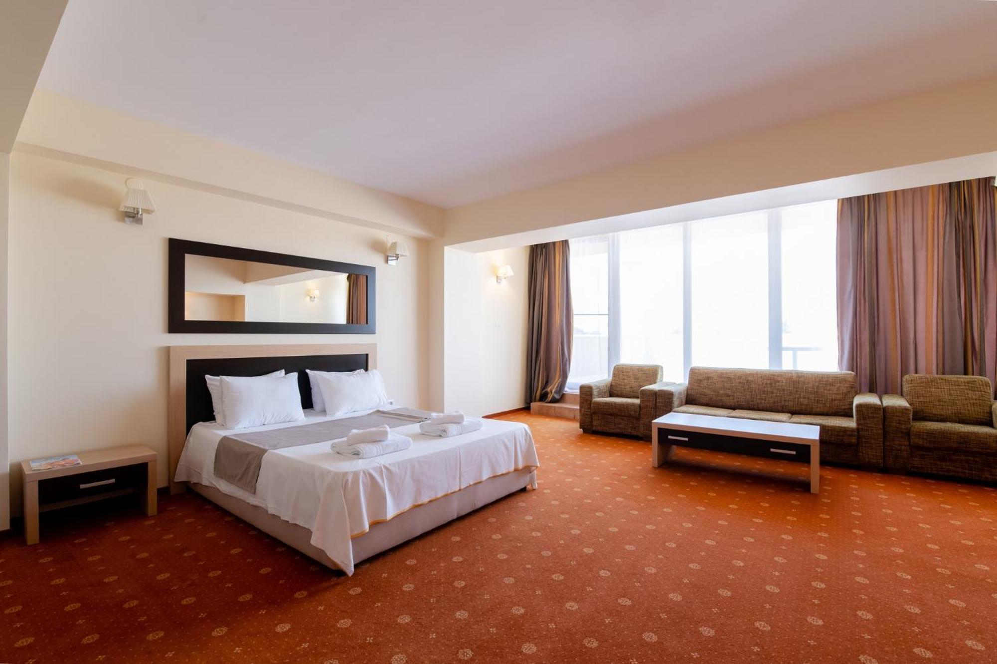 Hotel Oxford By Timhotels Timisoara Bagian luar foto